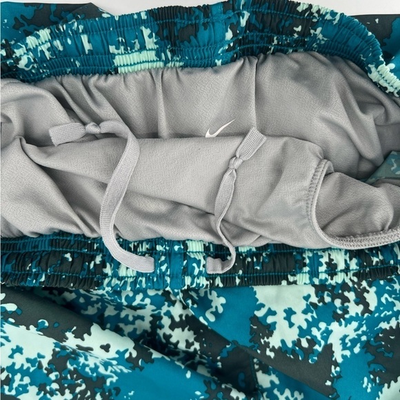 Nike Dri Fit Teal Brown Athletic Shorts Size Medium Women’s - Picture 7 of 7